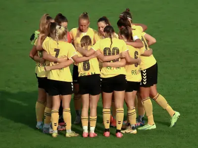 Radomljanke so v 16. krogu z 20 : 0 premagale Žalec Trbovlje. Radomlje so se z zmago povzpele na 3. mesto lestvice. - Golavt